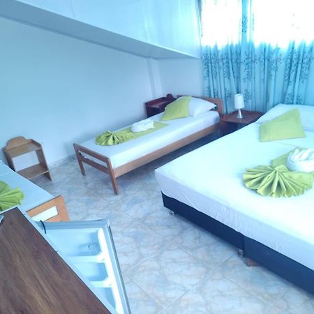 Hotel El Pirata Morgan Fresh Water Bay Exterior photo