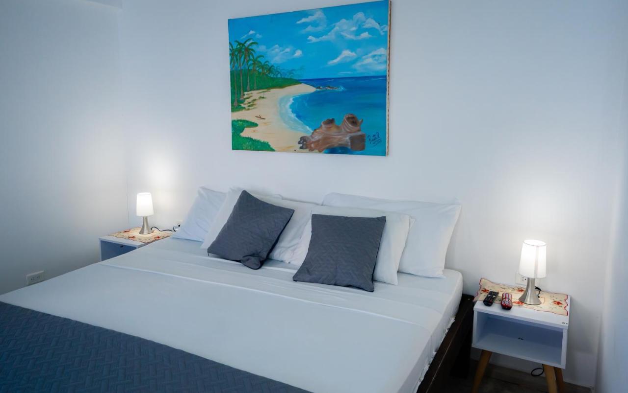 Hotel El Pirata Morgan Fresh Water Bay Exterior photo
