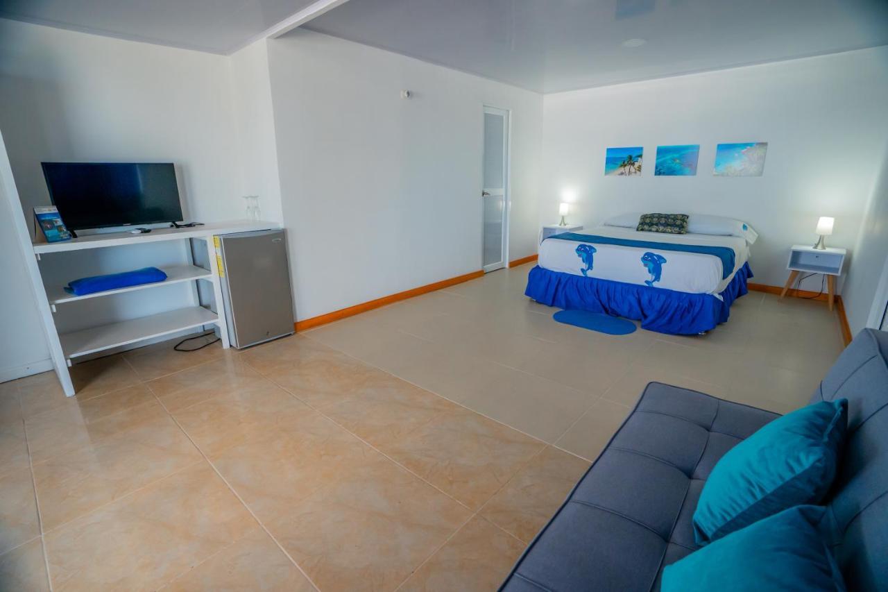 Hotel El Pirata Morgan Fresh Water Bay Exterior photo