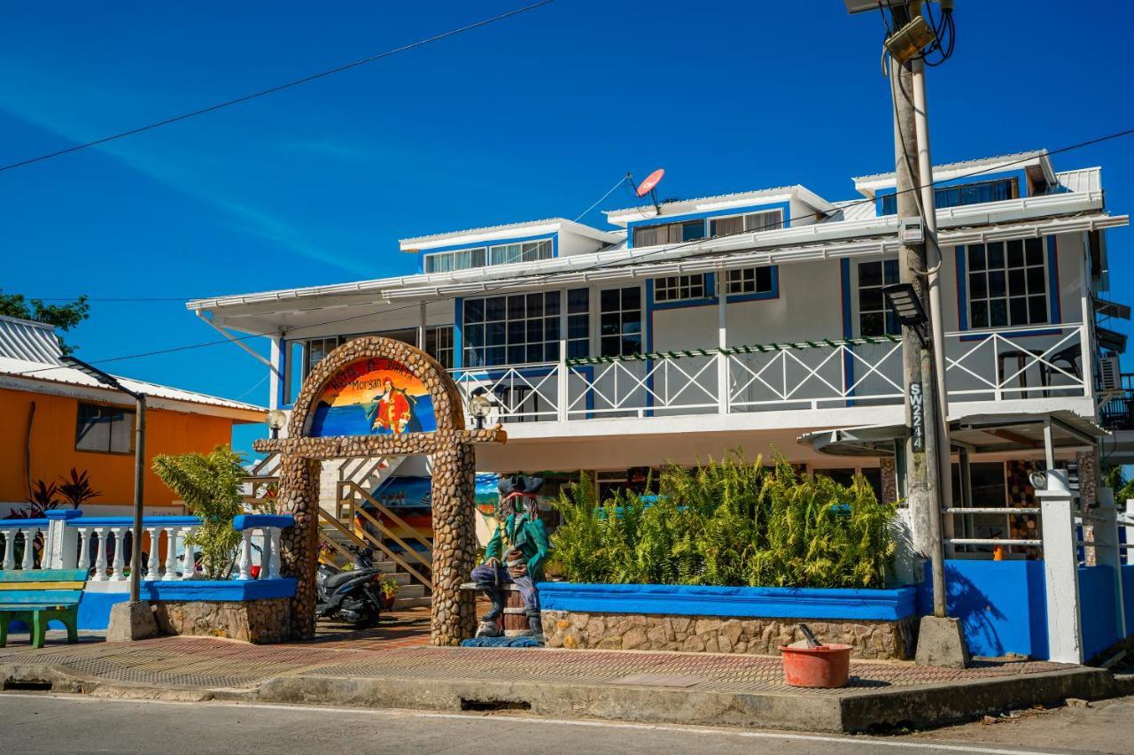 Hotel El Pirata Morgan Fresh Water Bay Exterior photo