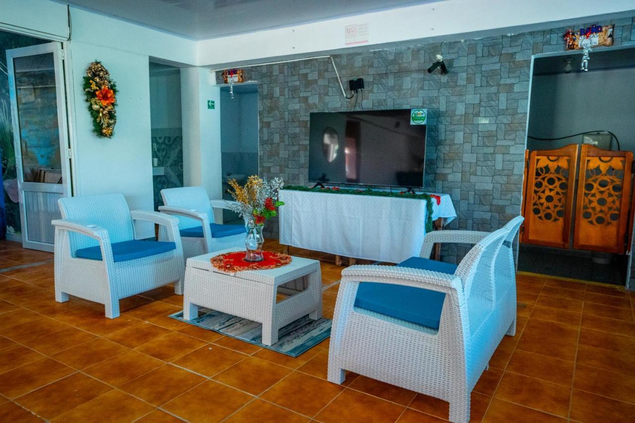 Hotel El Pirata Morgan Fresh Water Bay Exterior photo